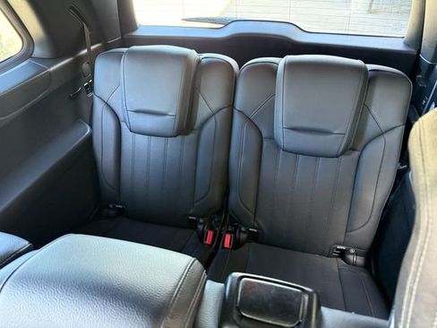 Used 2018 Mercedes-Benz GLS 450 4MATIC image 30