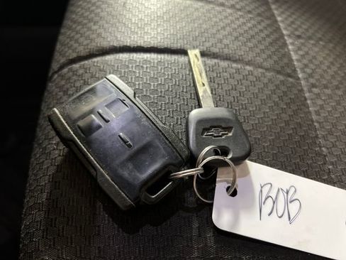 Used 2018 Chevrolet Silverado 1500 LT w/ Texas Edition image 26