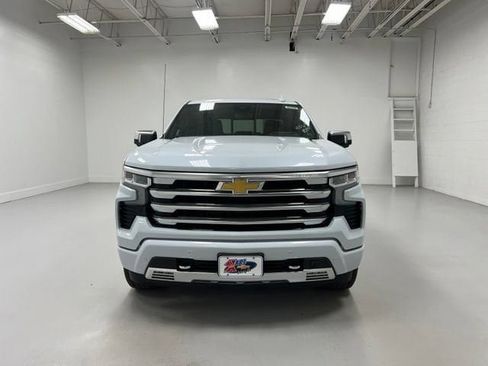 New 2026 Chevrolet Silverado 1500 High Country AWD/4WD image 2