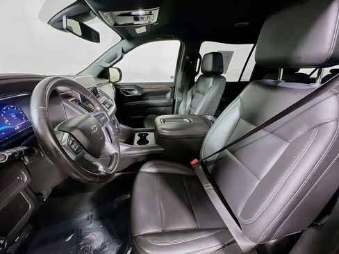 Used 2022 Chevrolet Suburban Z71 AWD/4WD image 17
