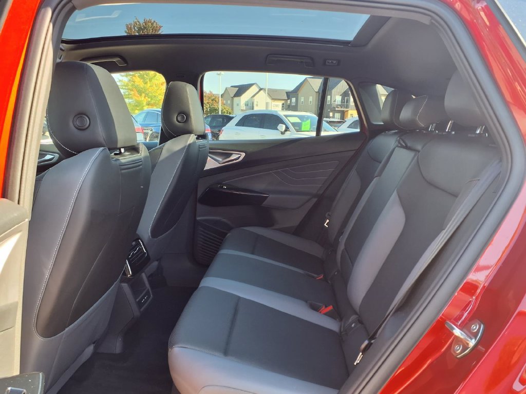 Used 2023 Volkswagen ID.4 Pro S RWD image 21