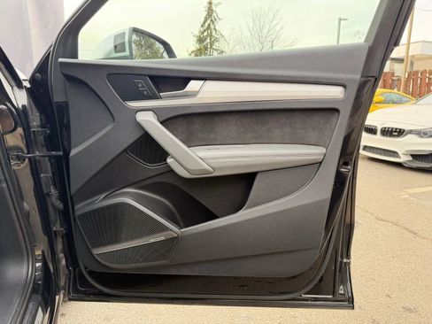 Used 2018 Audi SQ5 Premium Plus w/ S Sport Package image 24