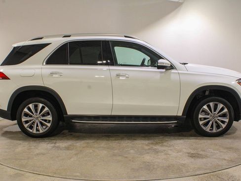 Used 2023 Mercedes-Benz GLE 450 4MATIC w/ Premium Package image 7