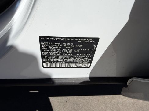 Used 2024 Volkswagen Atlas SEL Premium R-Line AWD/4WD image 52
