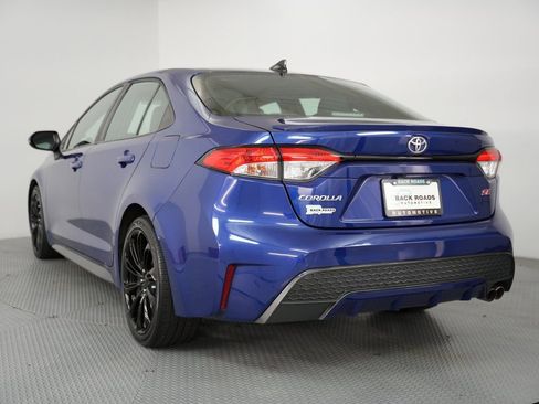 Used 2021 Toyota Corolla SE FWD image 7