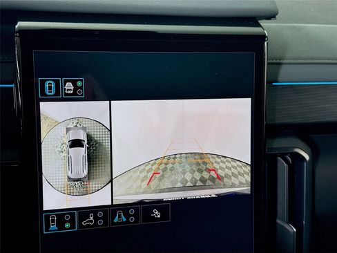 Certified 2024 GMC Acadia AT4 w/ LPO, Floor Liner Package image 9