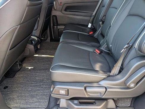 New 2026 Honda Odyssey Touring image 15