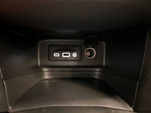 Used 2022 Chevrolet Equinox RS w/ Infotainment Package AWD/4WD image 24