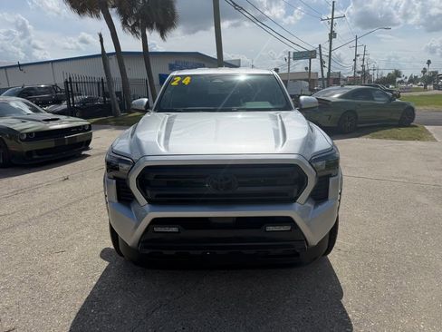 Used 2024 Toyota Tacoma SR5 RWD image 4