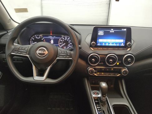 Used 2025 Nissan Sentra SV FWD image 22