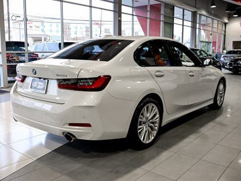Used 2023 BMW 330i xDrive Sedan w/ Driving Assistance Package image 5