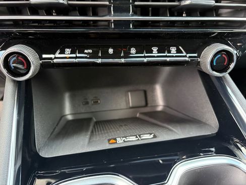 New 2026 Chevrolet Traverse High Country FWD image 29