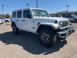 Used 2025 Jeep Wrangler Unlimited Sahara AWD/4WD video 1