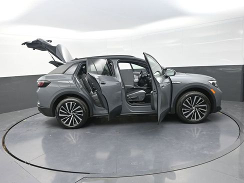 New 2026 Volkswagen ID.4 Pro AWD/4WD image 35