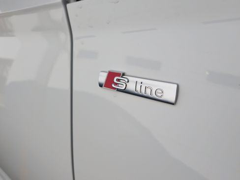 Used 2024 Audi Q5 2.0T Premium image 38