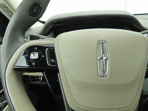 Used 2023 Lincoln Aviator Reserve w/ Equipment Group 201A AWD/4WD image 14