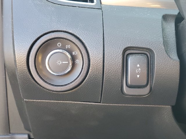 Used 2016 Ford Taurus SEL w/ Equipment Group 201A FWD image 14