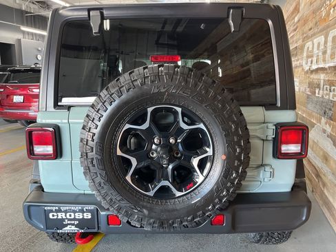 Used 2023 Jeep Wrangler Unlimited Rubicon w/ Dual Top Group image 21