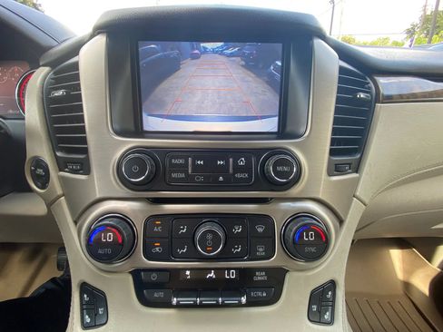 Used 2016 GMC Yukon XL Denali w/ Open Road Package AWD/4WD image 25