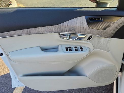 Certified 2023 Volvo XC90 T8 Plus w/ Protection Package Premier image 12