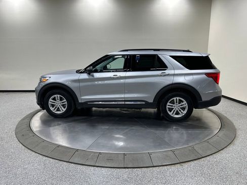 Certified 2024 Ford Explorer XLT w/ Equipment Group 202A AWD/4WD image 10