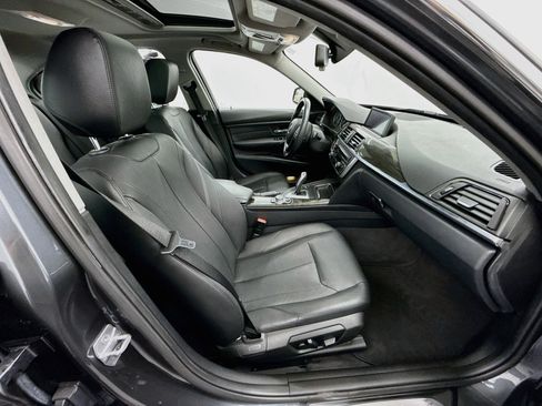 Used 2013 BMW 328i xDrive Sedan AWD/4WD image 31