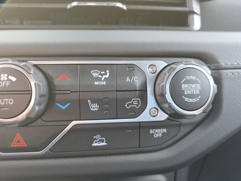 New 2025 Jeep Gladiator Sport w/ Premium Package image 27