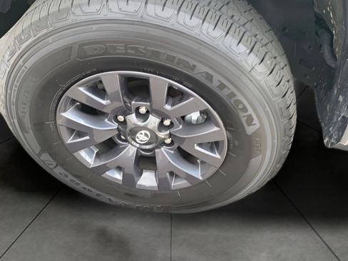 Used 2023 Toyota Tacoma SR5 AWD/4WD image 20