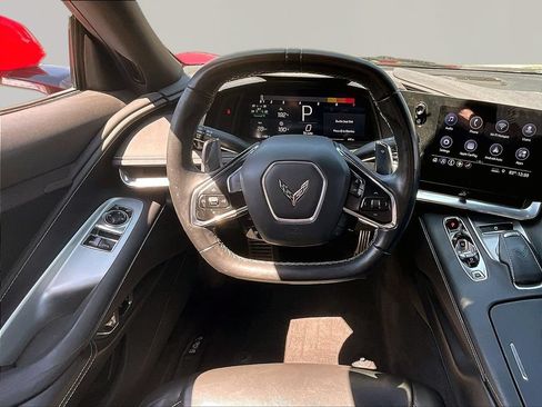 Used 2020 Chevrolet Corvette Stingray Coupe w/ Z51 Performance Package RWD image 11
