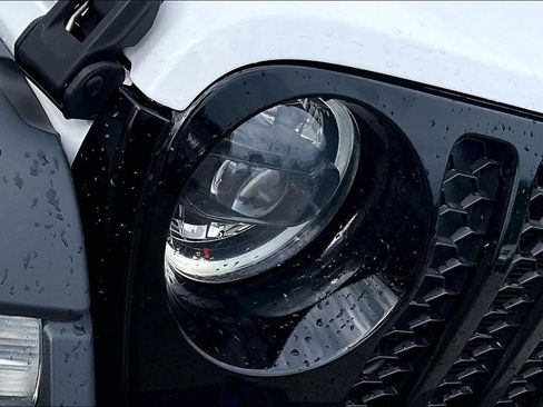 Used 2023 Jeep Wrangler Unlimited w/ Cold Weather Group AWD/4WD image 24
