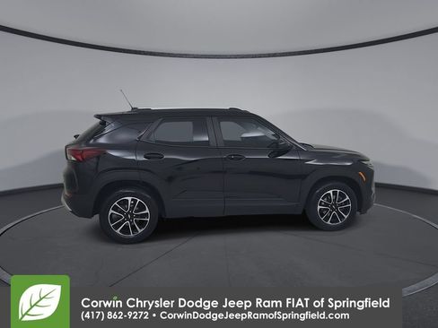 Used 2025 Chevrolet TrailBlazer LT w/ Convenience Package FWD image 16
