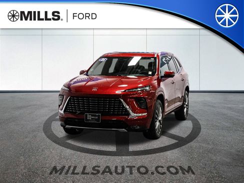 Used 2025 Buick Enclave Avenir w/ Trailering Package, 5000 lbs. AWD/4WD image 1