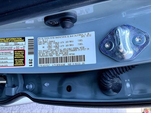 Used 2022 Toyota Tacoma TRD Off-Road image 33