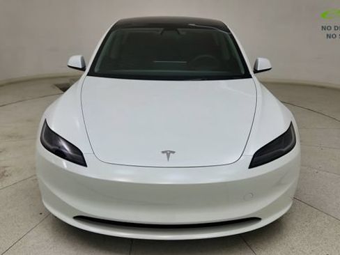 Used 2025 Tesla Model 3 Long Range AWD/4WD image 18