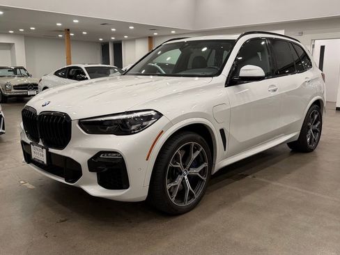 Used 2021 BMW X5 xDrive45e w/ M Sport Package image 1