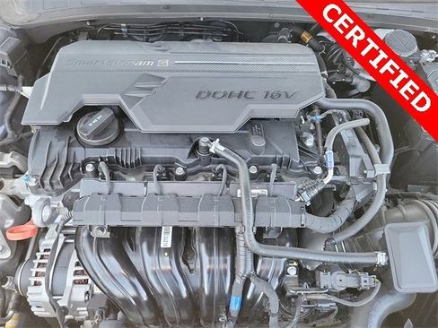 Used 2024 Hyundai Elantra Limited image 21