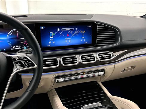 Certified 2024 Mercedes-Benz GLE 450e 4MATIC image 5