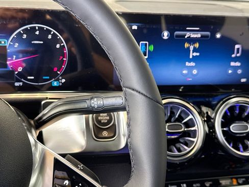New 2026 Mercedes-Benz GLB 250 4MATIC image 15