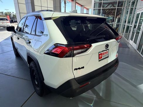 New 2025 Toyota RAV4 LE image 4