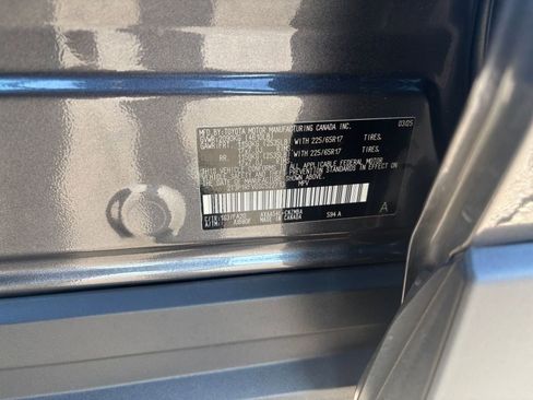 Used 2025 Toyota RAV4 XLE image 28