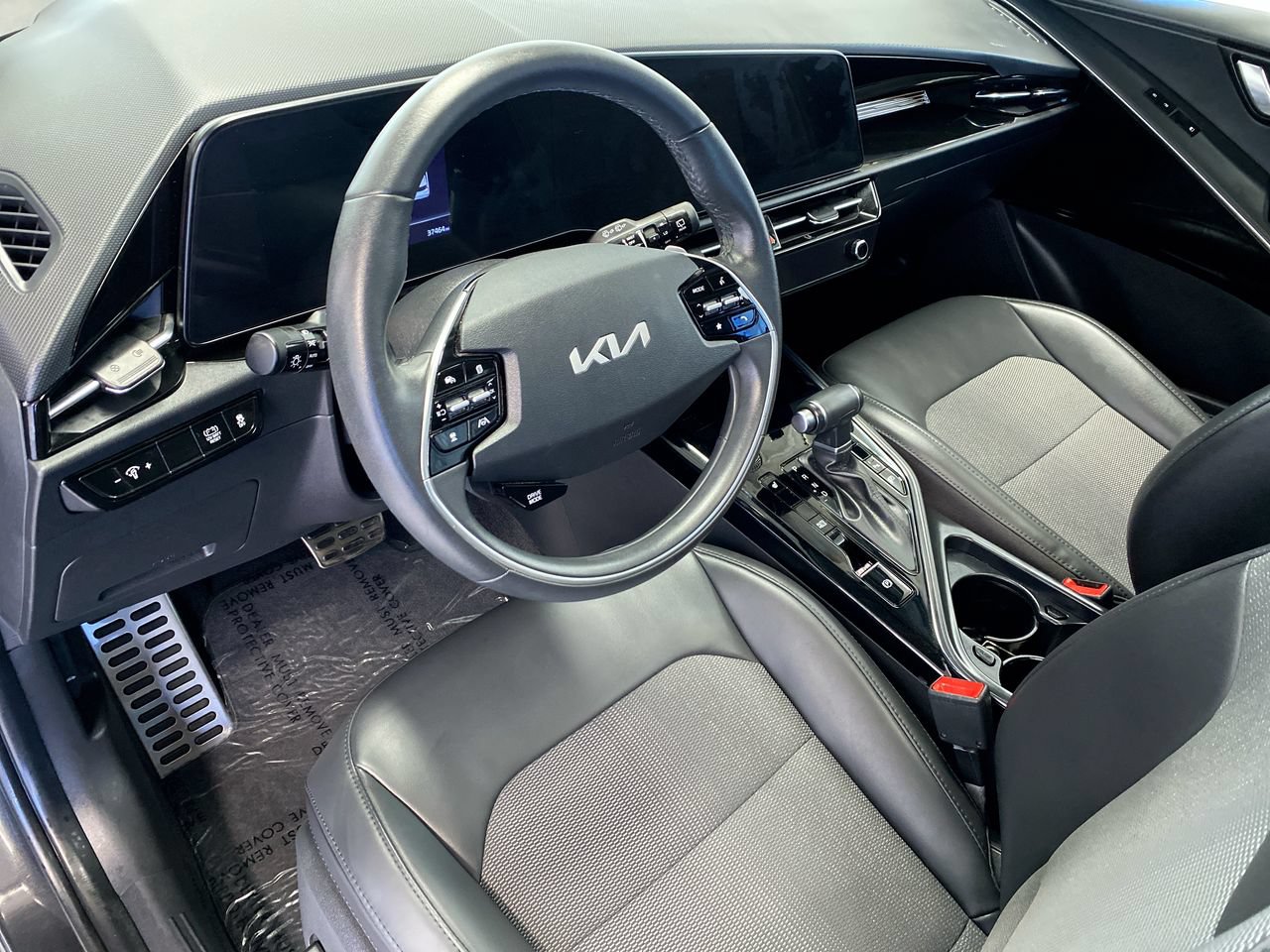 Certified 2023 Kia Niro EX Touring FWD image 21