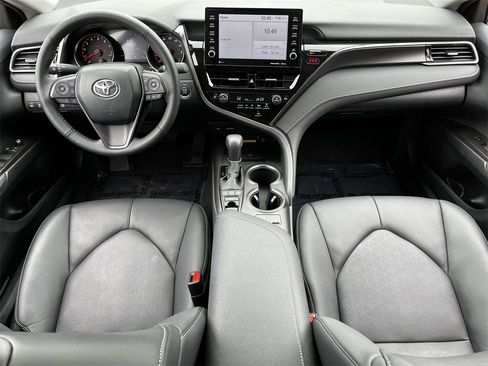 Used 2024 Toyota Camry XSE image 9