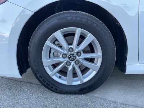 Used 2025 Toyota Camry LE image 30