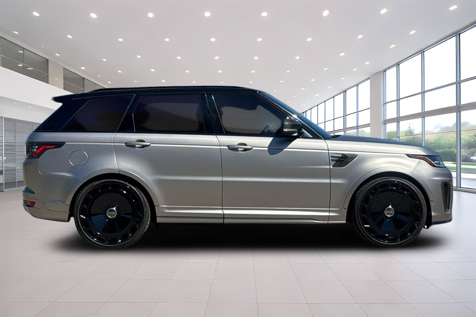Used 2021 Land Rover Range Rover Sport SVR Carbon Edition AWD/4WD image 3