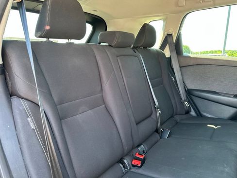 Used 2023 Nissan Rogue S AWD/4WD image 26