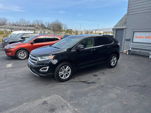 Used 2017 Ford Edge SEL w/ Equipment Group 201A image 3