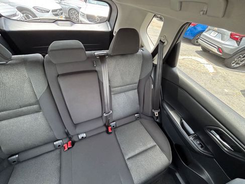 Used 2025 Nissan Rogue SV FWD image 38