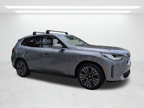 New 2025 BMW X3 xDrive30i w/ Premium Package AWD/4WD image 2