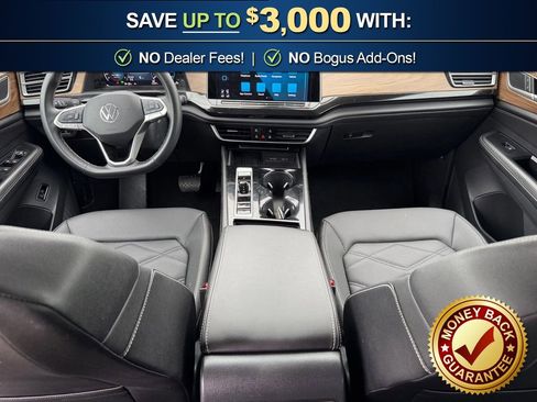 Used 2025 Volkswagen Atlas SE AWD/4WD image 17