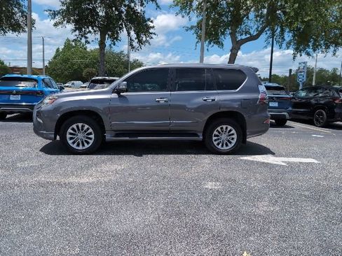 Used 2015 Lexus GX 460 w/ Premium Package AWD/4WD image 3